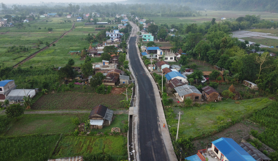हसौरा चिलाहा सडक नवलपुर